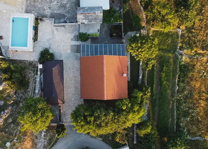 2 Bedroom Beautiful In Popovici Casa vacanze Popovici (Sibenik-Knin)