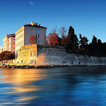 2 Bedroom Beautiful In Popovici *